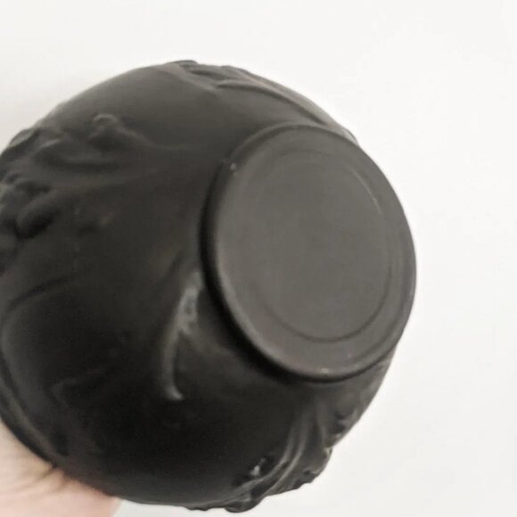 Vintage Tiffin Amethyst Glass Vase: 1930s Floral Decor - Picture 5 of 6